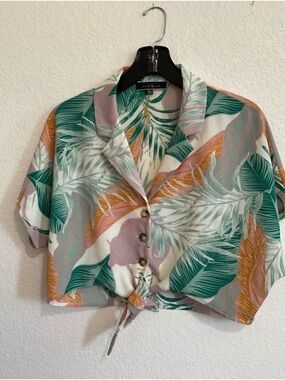 Blue Blush ~ Tie Front ~ Crop Top ~ Multicolored Tropical Plants ~ Sz Large